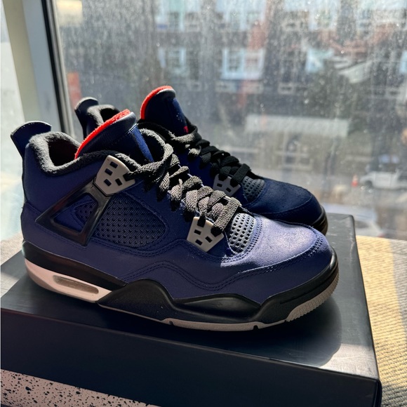 Air Jordan 4 Retro BOYS Sneakers